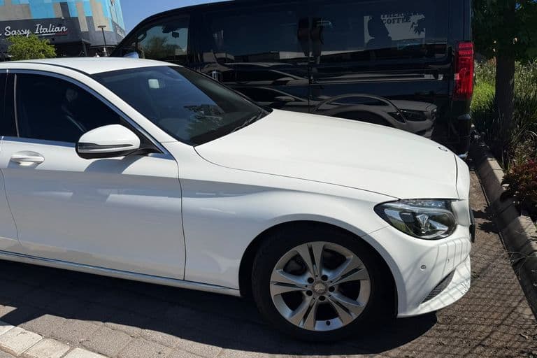 Mercedes Benz C 180 Auto 2016, photo