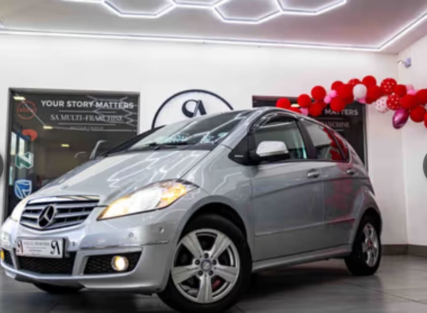 Mercedes Benz A 180 Classic Automatic 2011 — photo