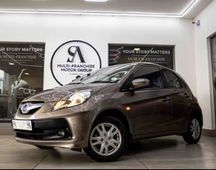 Honda Brio 1.2 Hatch Comfort 2014 — photo