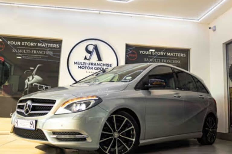 Mercedes Benz B200 Blue Efficiency Automatic 2014 — photo