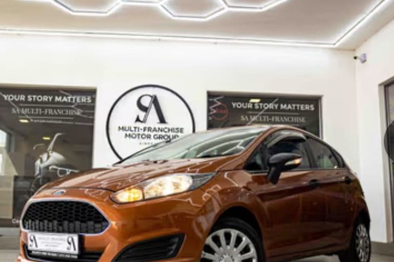 Ford Fiesta 1.4i (71 kW) Ambiente Hatch Back 2016, photo