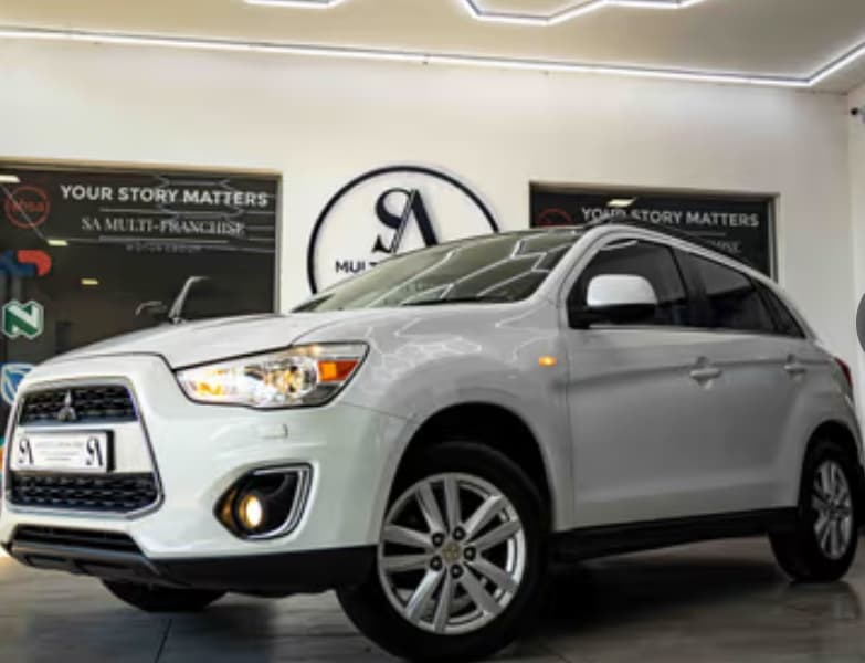 Mitsubishi ASX 2.0 5 Door GLX 2015, photo
