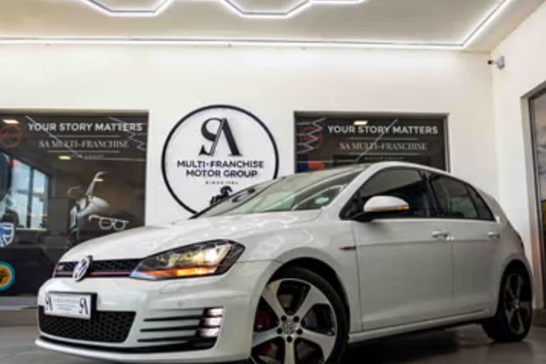 Volkswagen (VW) Golf 7 GTi 2.0 TSi DSG 2015, photo