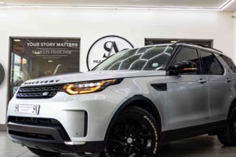 Land Rover Discovery 5 3.0 TD6 HSE 2017, photo