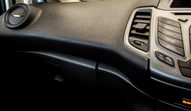 
								Ford Fiesta 1.4i 5dr Ambiente 5dr 2014 full									