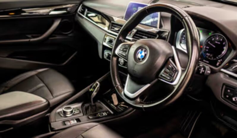 
								BMW X1 sDrive 18i (F48) M-Sport Steptronic (103kW) 2019 full									