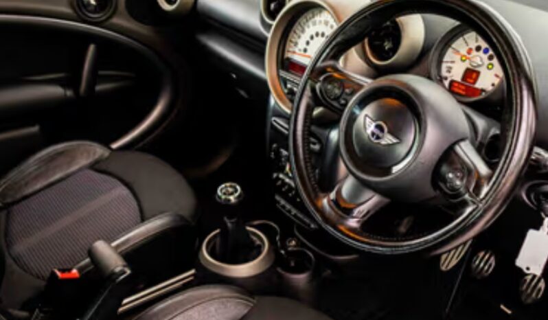 
								MINI Cooper S Mark III (135 kW) Countryman 2012 full									