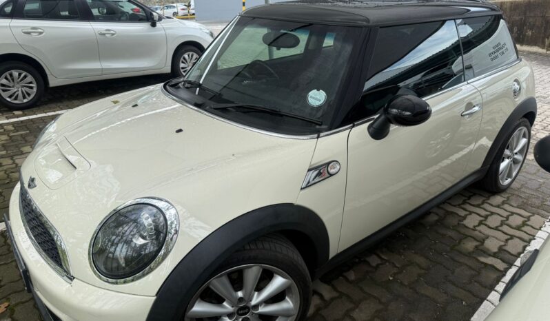 
								MINI Cooper S Mark III (135 kW) Steptronic 2013 full									