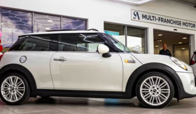 
								MINI Cooper S Mark IV (141 kW) Steptronic 2016 full									