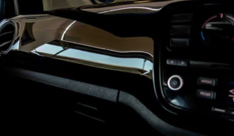 
								Volkswagen (VW) Move up! 3 Door 2015 full									