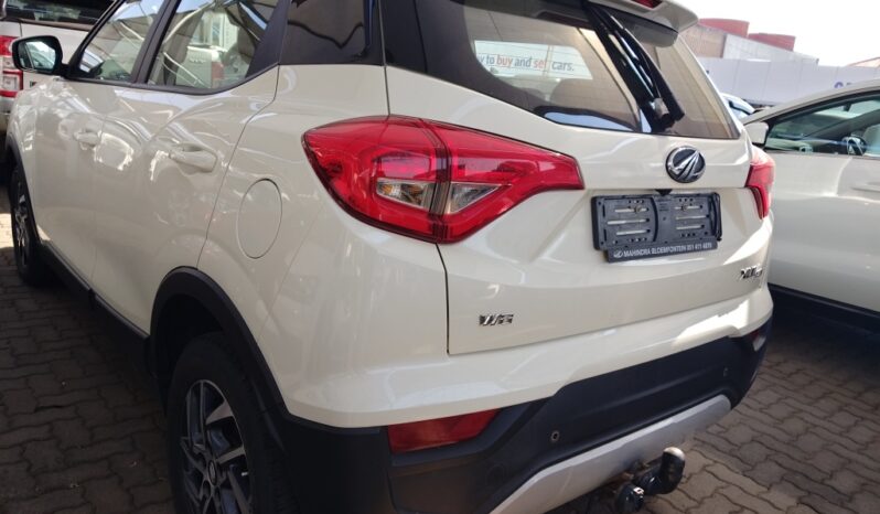 
								Mahindra XUV 300 1.2T (W8) 2022 full									