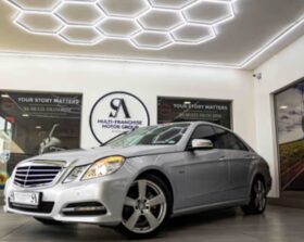 Mercedes Benz E 200 CGi Blue Efficiency Elegance 2011