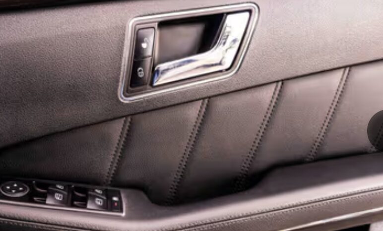 
								Mercedes Benz E 200 CGi Blue Efficiency Elegance 2011 full									