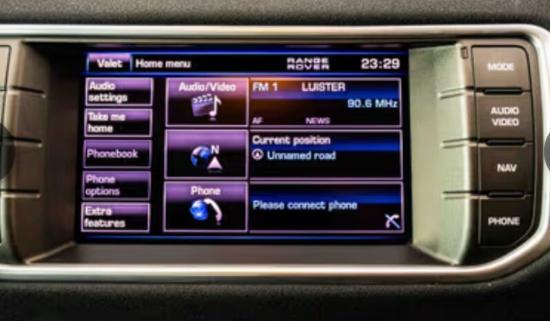 
								Land Rover Evoque 2.0 Si4 Dynamic 2013 full									