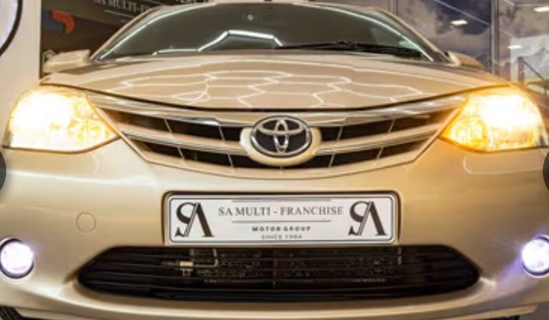 
								Toyota Etios 1.5 Xs/Sprint 5 Door 2014 full									