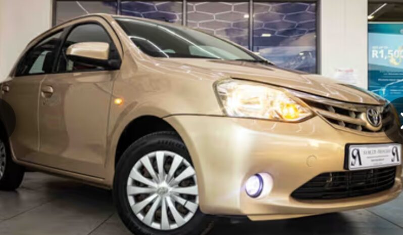 
								Toyota Etios 1.5 Xs/Sprint 5 Door 2014 full									
