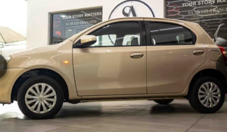 
								Toyota Etios 1.5 Xs/Sprint 5 Door 2014 full									
