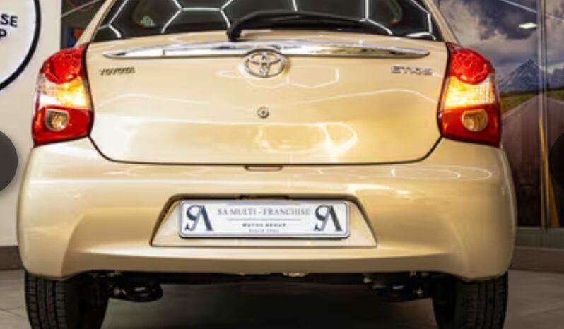 
								Toyota Etios 1.5 Xs/Sprint 5 Door 2014 full									