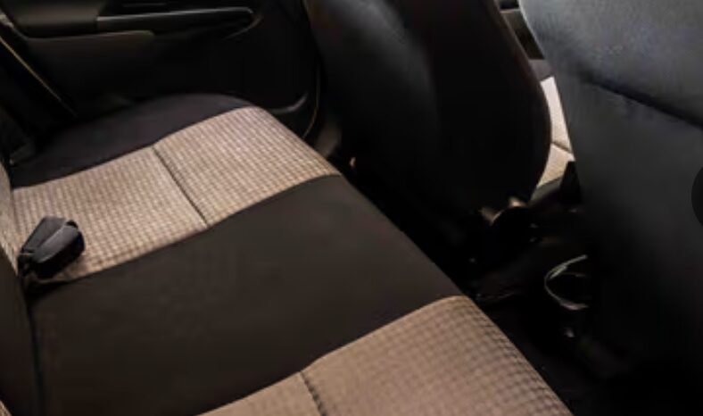 
								Toyota Etios 1.5 Xs/Sprint 5 Door 2014 full									