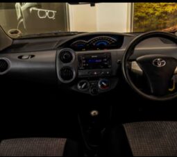 
										Toyota Etios 1.5 Xs/Sprint 5 Door 2014 full									