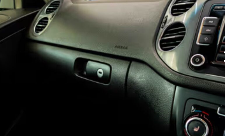 
								VW Tiguan II 1.4 TSi BlueMotion Trend and Fun DSG (110 kW) 2013 full									