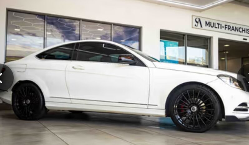 
								Mercedes Benz C 250 Blue Efficiency Coupe 7G-Tronic 2013 full									