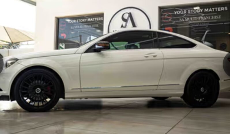 
								Mercedes Benz C 250 Blue Efficiency Coupe 7G-Tronic 2013 full									
