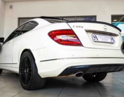 
										Mercedes Benz C 250 Blue Efficiency Coupe 7G-Tronic 2013 full									