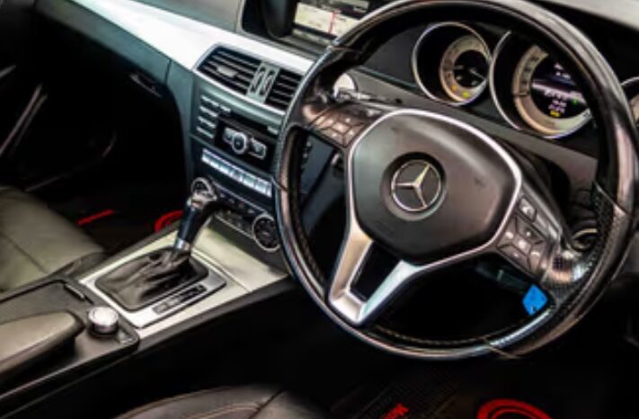 
								Mercedes Benz C 250 Blue Efficiency Coupe 7G-Tronic 2013 full									