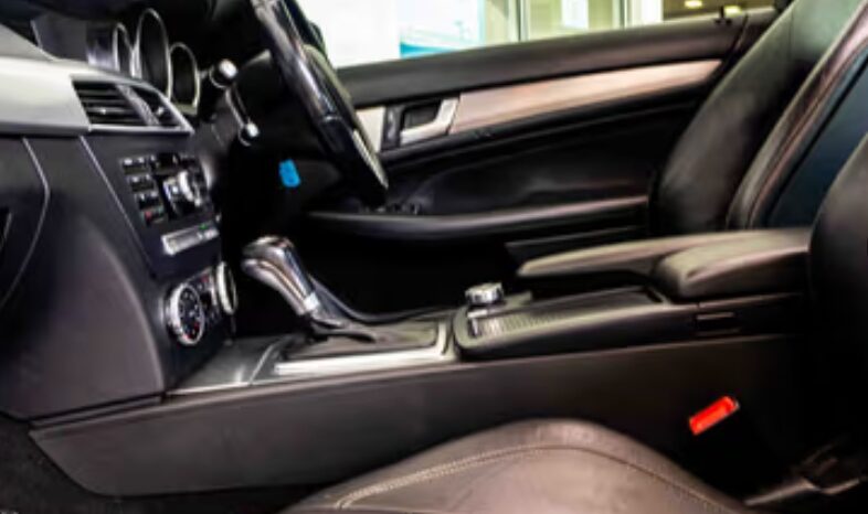 
								Mercedes Benz C 250 Blue Efficiency Coupe 7G-Tronic 2013 full									