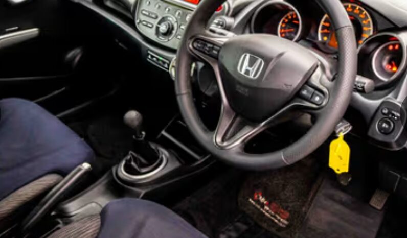 
								Honda Jazz 1.5 Elegance 2012 full									