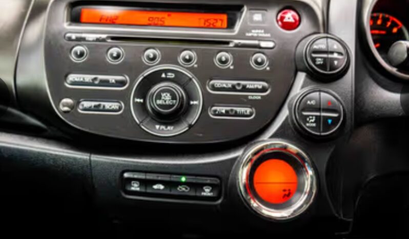 
								Honda Jazz 1.5 Elegance 2012 full									