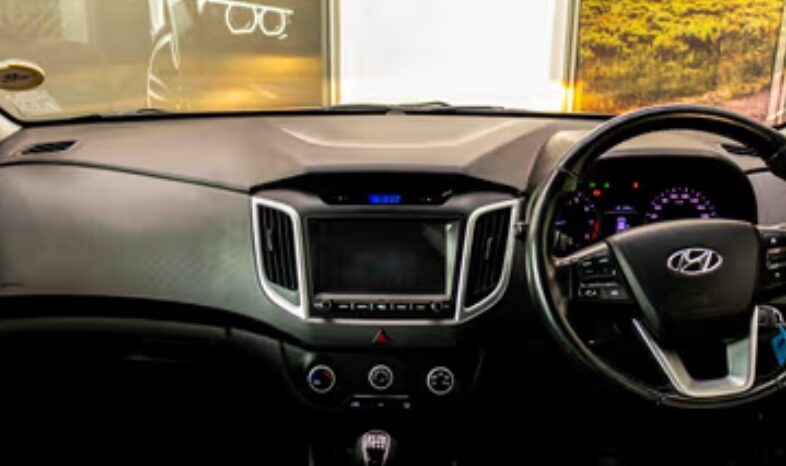 
								Hyundai Creta 1.6 Executive 2020 full									