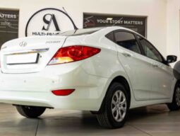
										Hyundai Accent IV 1.6 GLS Fluid 2011 full									