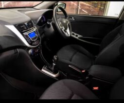 
										Hyundai Accent IV 1.6 GLS Fluid 2011 full									