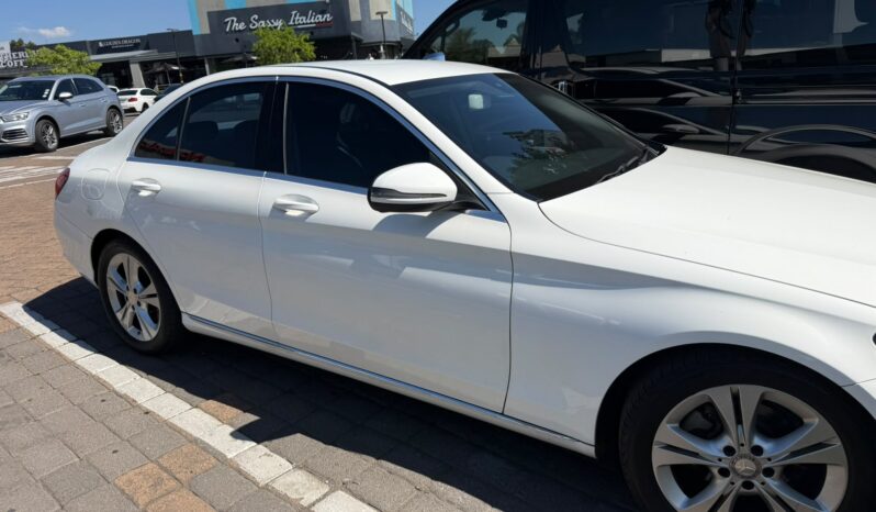 
								Mercedes Benz C 180 Auto 2016 full									