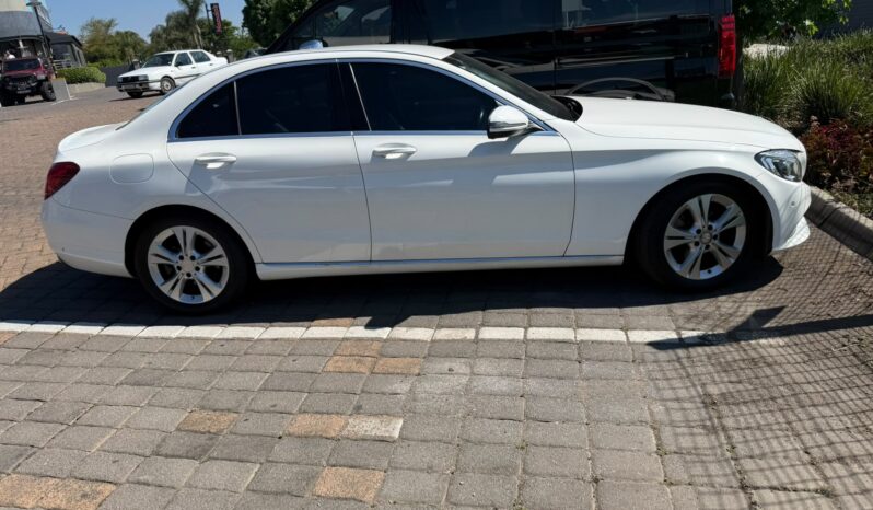 
								Mercedes Benz C 180 Auto 2016 full									
