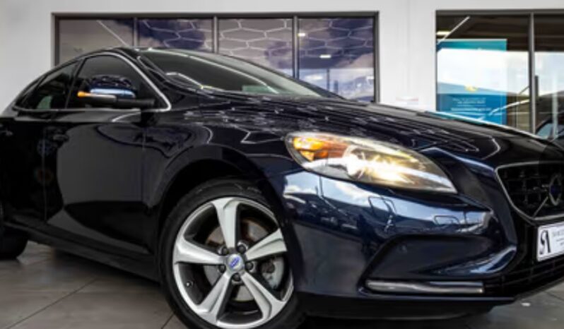 
								Volvo V40 D2 Inscription 2016 full									