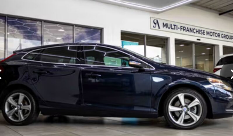 
								Volvo V40 D2 Inscription 2016 full									
