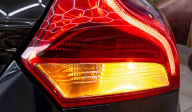 
								Volvo V40 D2 Inscription 2016 full									