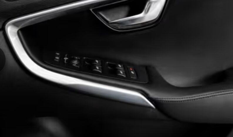 
								Volvo V40 D2 Inscription 2016 full									