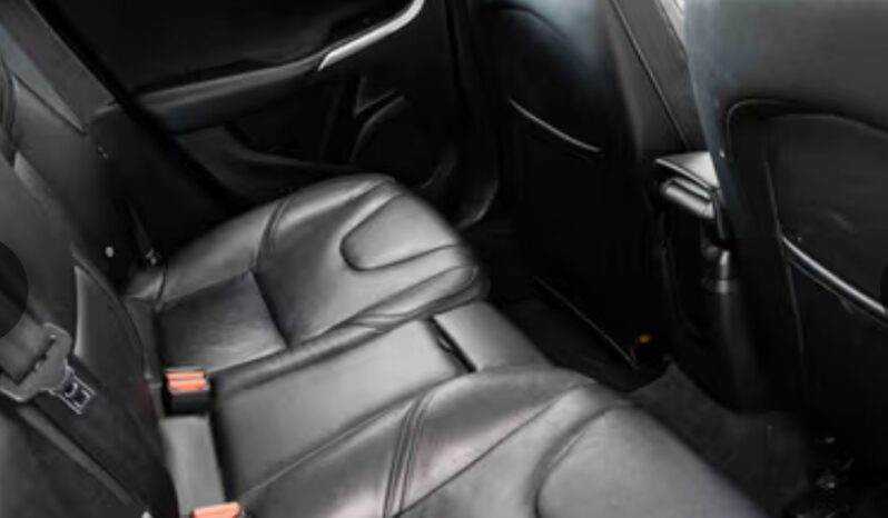 
								Volvo V40 D2 Inscription 2016 full									