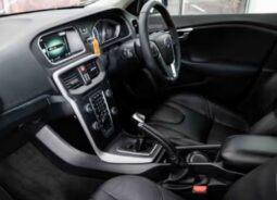 
										Volvo V40 D2 Inscription 2016 full									