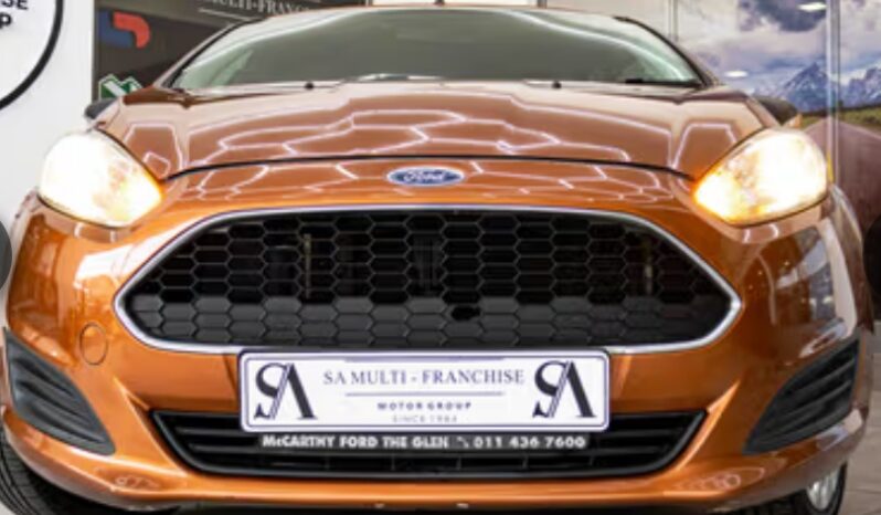 
								Ford Fiesta 1.4i (71 kW) Ambiente Hatch Back 2016 full									