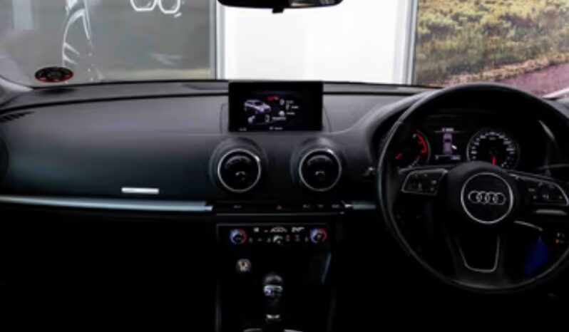 
								Audi A3 1.4 T FSi S-tronic 2020 full									