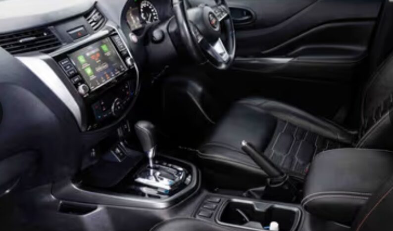 
								Nissan Navara 2.5 DDTi Pro -2X Double Cab Auto 2022 full									